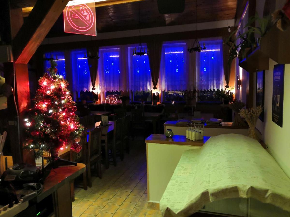 Rodinny "Hotel U Mustku" Desná Екстериор снимка